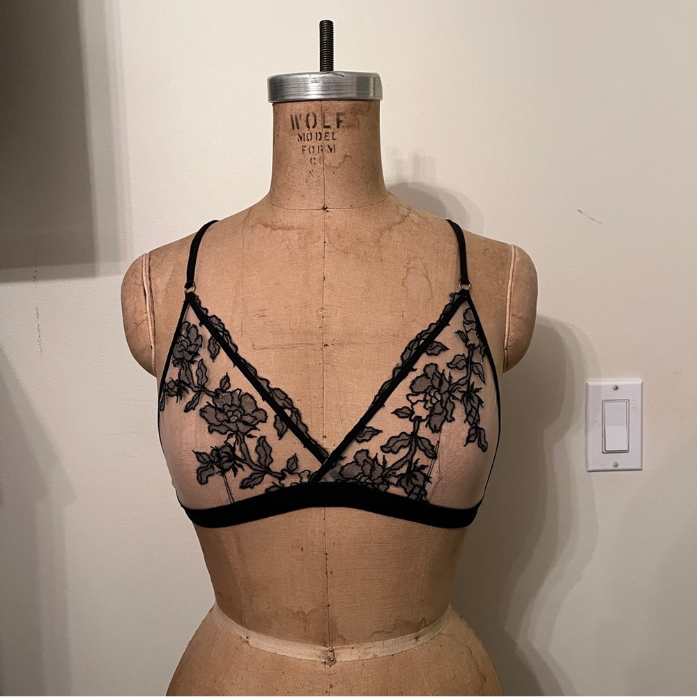 Urban Outfitters Out From Under Bella Embroidered Mesh Bralette - Picture 2 of 6